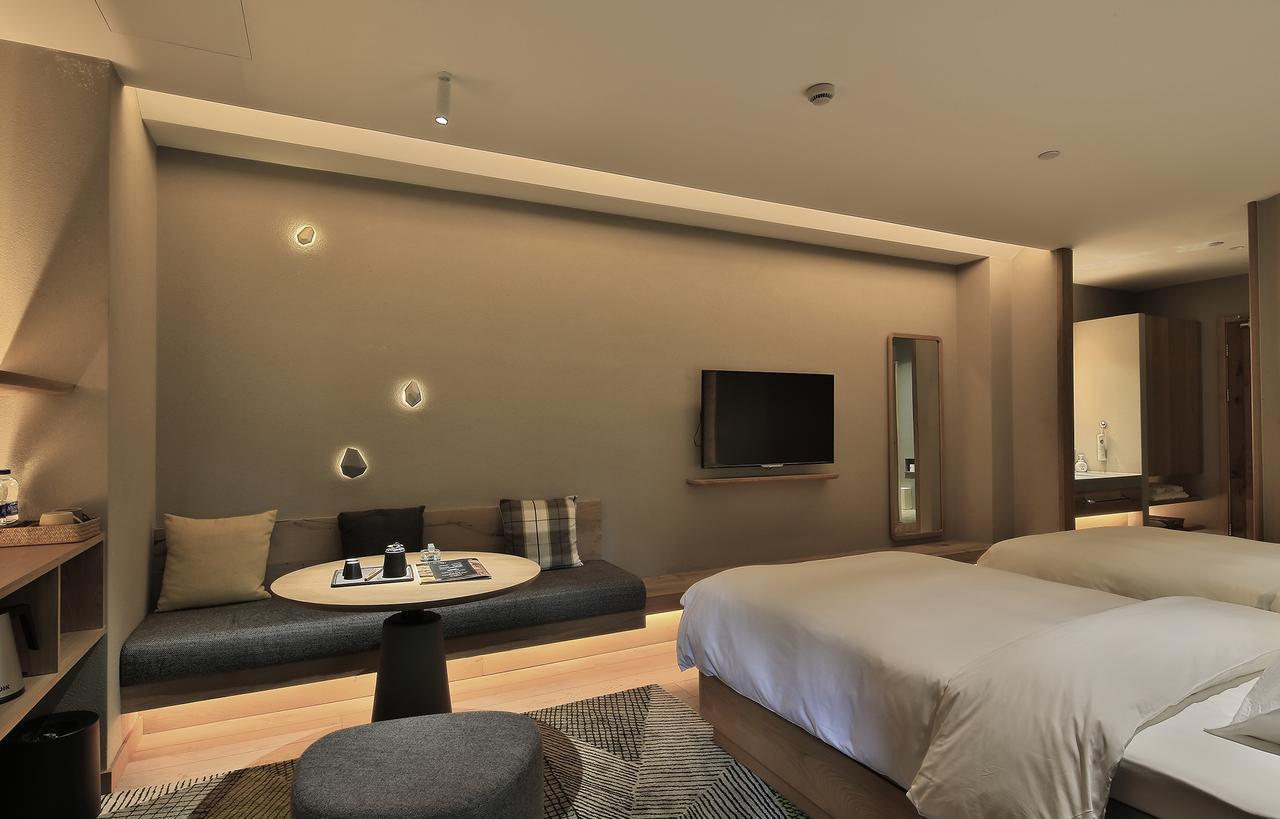 Ebo Hotel Hangzhou Wulin - 5 Mins Drive To The West Lake Zewnętrze zdjęcie