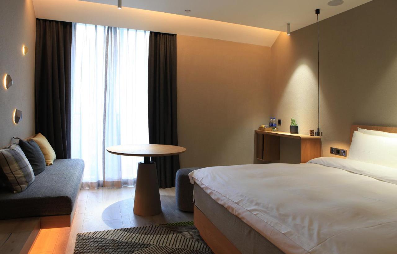 Ebo Hotel Hangzhou Wulin - 5 Mins Drive To The West Lake Zewnętrze zdjęcie